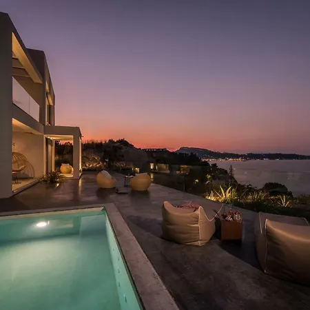Sueno Luxury Villa, In 180 Iconic Sea View ארגאסי