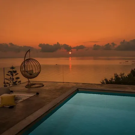 Sueno Luxury Villa, In 180 Iconic Sea View 别墅 *