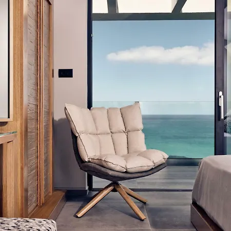 Sueno Luxury Villa, In 180 Iconic Sea View ארגאסי