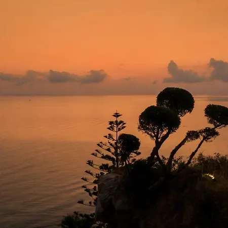 别墅 Sueno Luxury Villa, In 180 Iconic Sea View