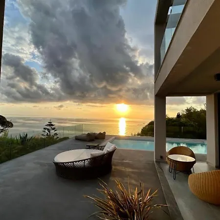 Sueño Luxury Villa, In 180 Iconic Sea View *