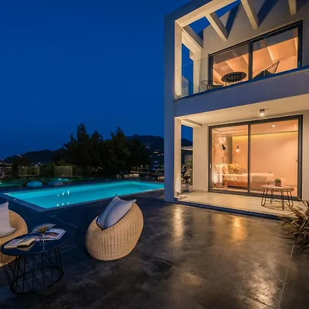 Sueño Luxury Villa, In 180 Iconic Sea View
