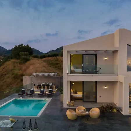 Sueño Luxury Villa, In 180 Iconic Sea View *