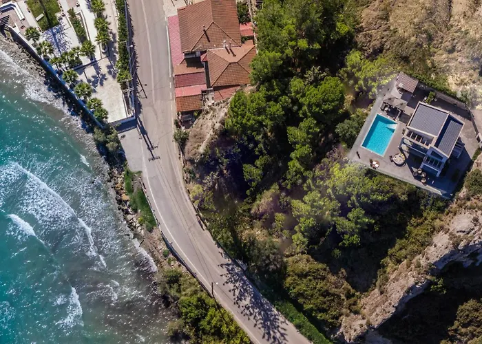 Sueno Luxury Villa, In 180 Iconic Sea View ארגאסי
