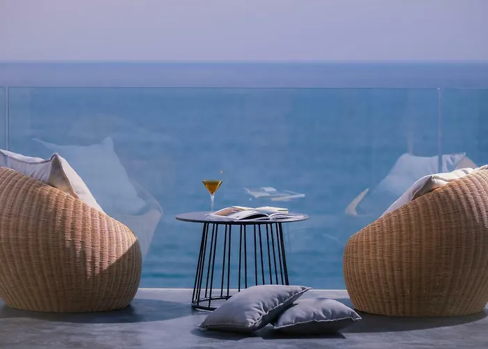 Sueno Luxury Villa, In 180 Iconic Sea View ארגאסי