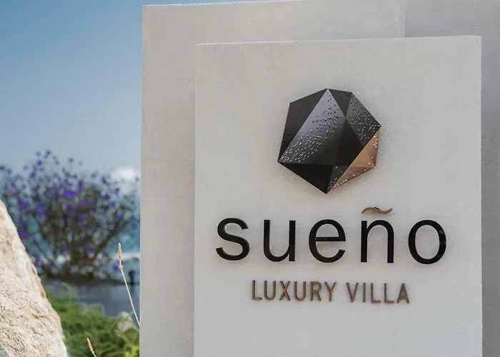 Sueno Luxury Villa, In 180 Iconic Sea View * ארגאסי