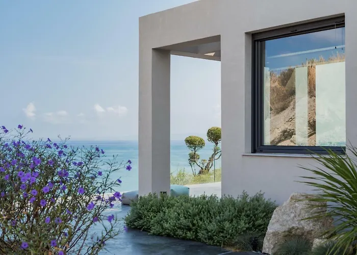 Sueno Luxury Villa, In 180 Iconic Sea View וילה *