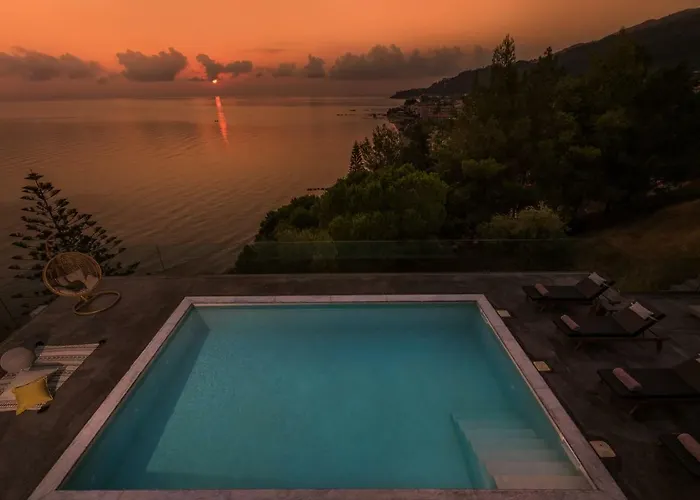 Sueno Luxury Villa, In 180 Iconic Sea View וילה *