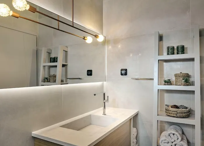 Sueno Luxury Villa, In 180 Iconic Sea View ארגאסי