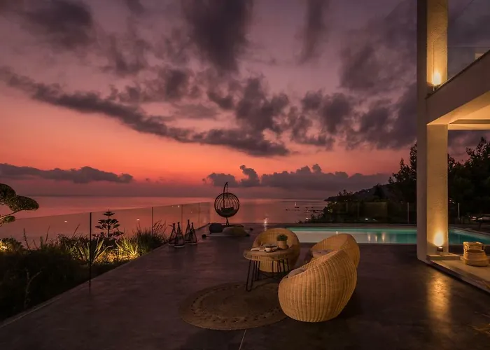 Sueno Luxury Villa, In 180 Iconic Sea View
