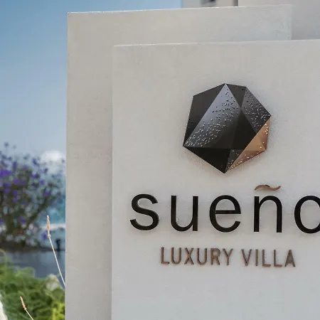 Sueno Luxury Villa, In 180 Iconic Sea View * Argassi